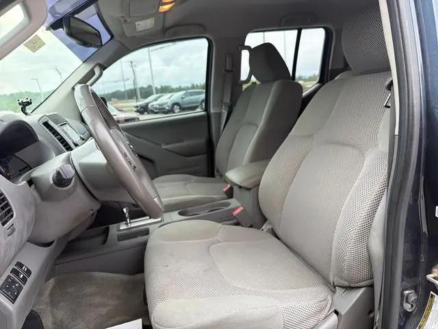 2016 Nissan Frontier SV