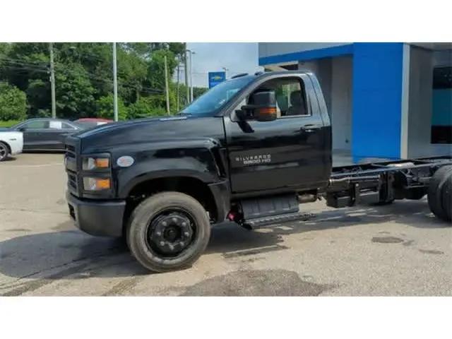 2024 Chevrolet Silverado 6500HD 1WT