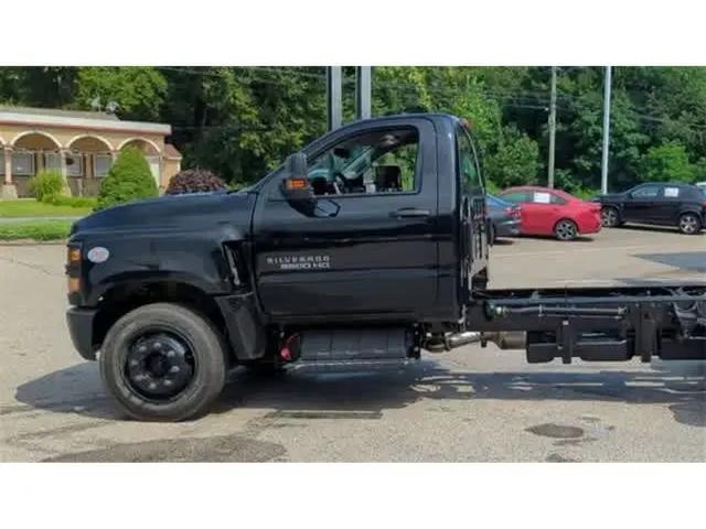 2024 Chevrolet Silverado 6500HD 1WT