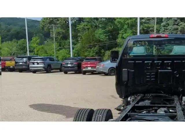 2024 Chevrolet Silverado 6500HD 1WT