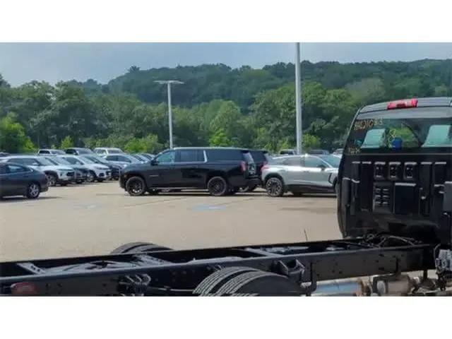 2024 Chevrolet Silverado 6500HD 1WT