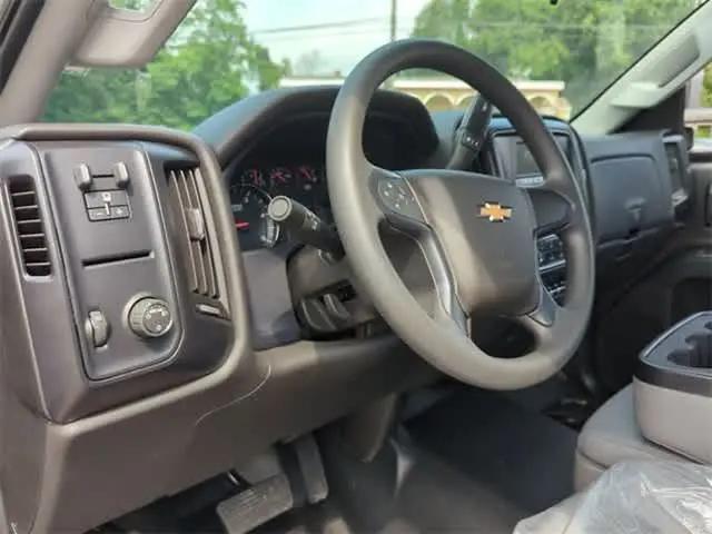 2024 Chevrolet Silverado 6500HD 1WT