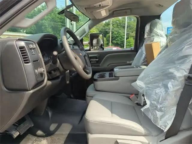 2024 Chevrolet Silverado 6500HD 1WT