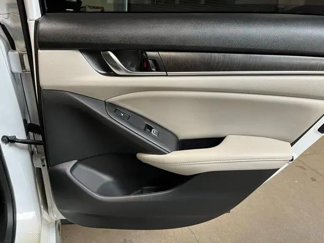 2022 Honda Accord Hybrid Touring