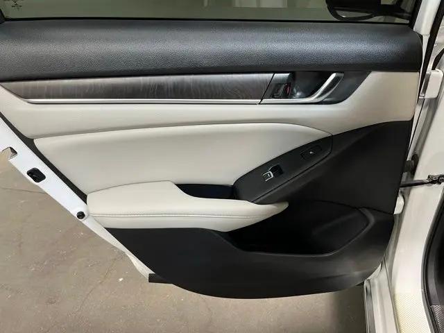 2022 Honda Accord Hybrid Touring