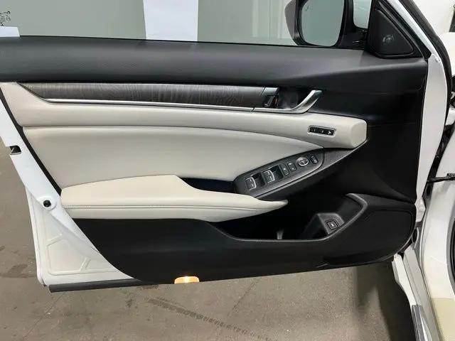 2022 Honda Accord Hybrid Touring