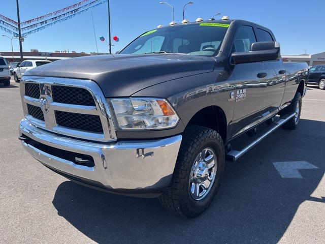 2017 RAM 2500 Tradesman Crew Cab 4x4 8 Box