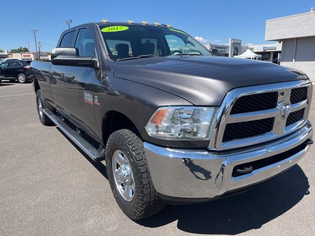 2017 RAM 2500 Tradesman Crew Cab 4x4 8 Box