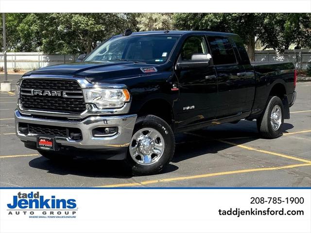 2022 RAM 3500 Big Horn Mega Cab 4x4 64 Box