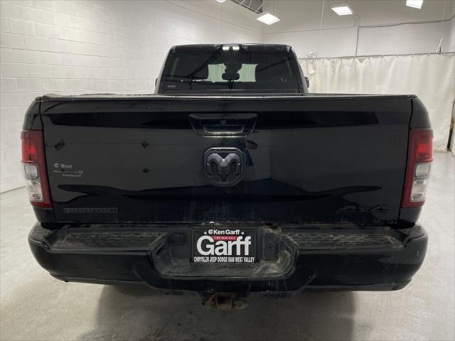 2022 RAM 3500 Big Horn Crew Cab 4x4 8 Box