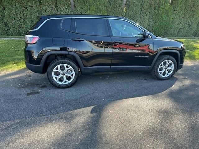 2025 Jeep Compass COMPASS SPORT 4X4