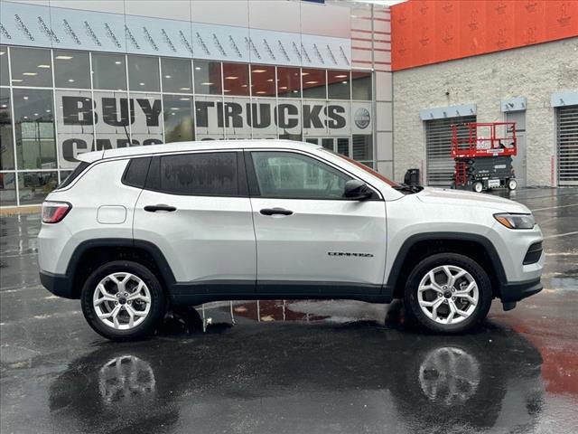 2025 Jeep Compass COMPASS SPORT 4X4