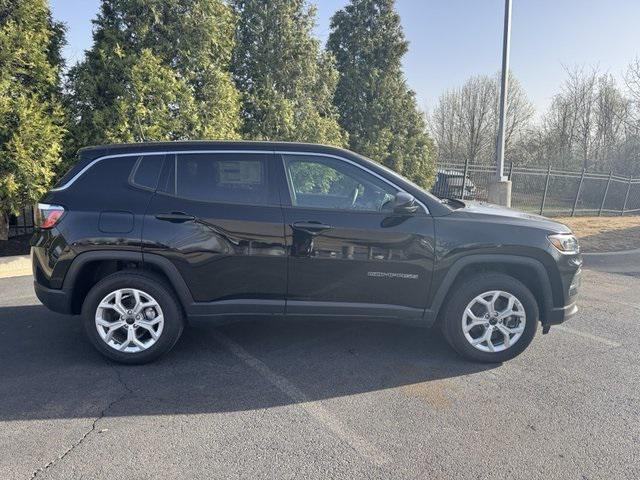 2025 Jeep Compass COMPASS SPORT 4X4