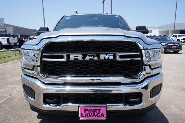 2022 RAM 3500 Tradesman Crew Cab 4x4 64 Box