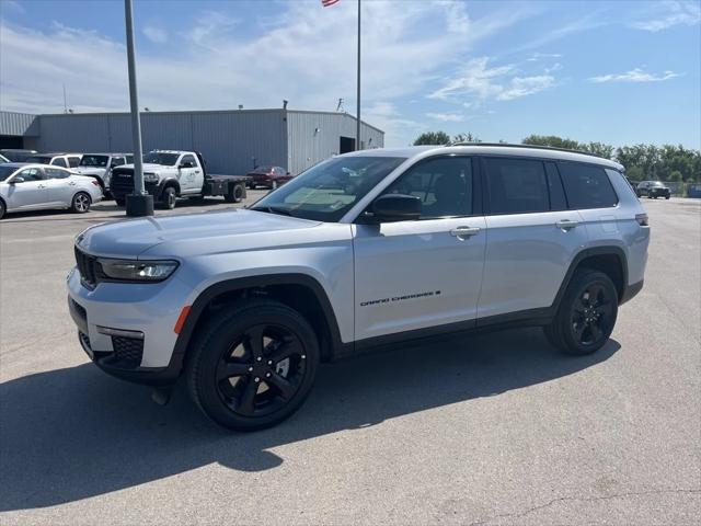 2024 Jeep Grand Cherokee GRAND CHEROKEE L LIMITED 4X4