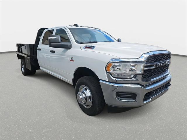 2024 RAM Ram 3500 Chassis Cab RAM 3500 TRADESMAN CREW CAB CHASSIS 4X4 60 CA