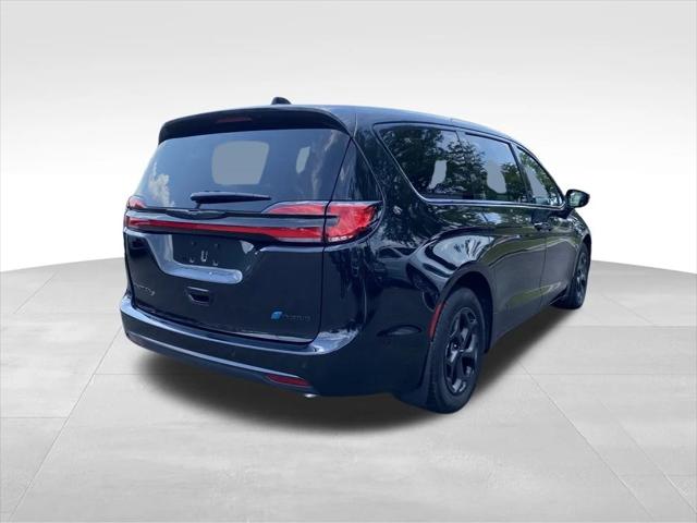 2023 Chrysler Pacifica Hybrid Limited