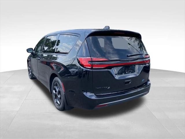 2023 Chrysler Pacifica Hybrid Limited