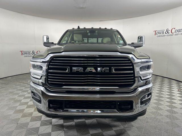 2020 RAM 3500 Laramie Crew Cab 4x4 8 Box