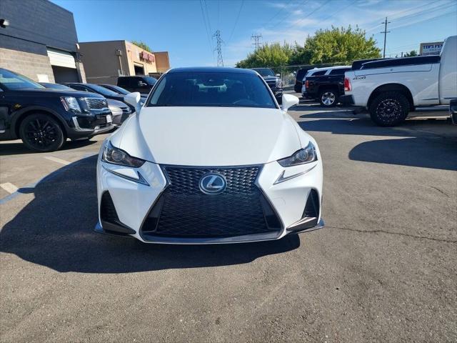 2017 Lexus IS 200t Base 4dr Sedan