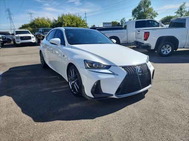 2017 Lexus IS 200t Base 4dr Sedan