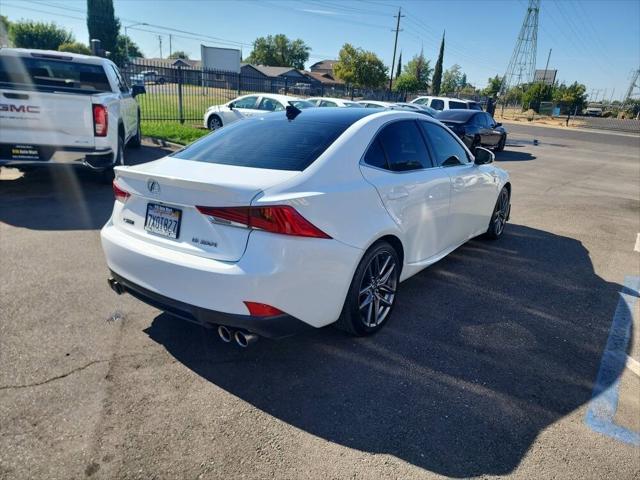 2017 Lexus IS 200t Base 4dr Sedan