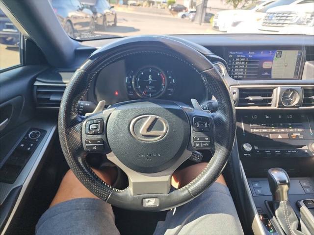 2017 Lexus IS 200t Base 4dr Sedan