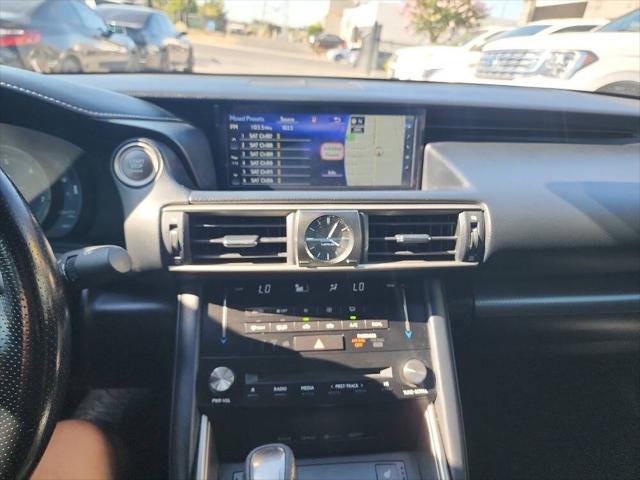 2017 Lexus IS 200t Base 4dr Sedan