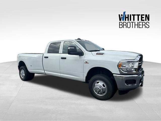 2024 RAM Ram 3500 RAM 3500 TRADESMAN CREW CAB 4X4 8 BOX