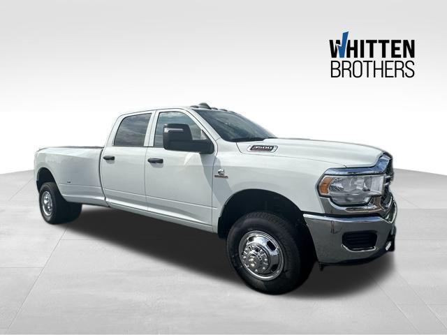 2024 RAM Ram 3500 RAM 3500 TRADESMAN CREW CAB 4X4 8 BOX