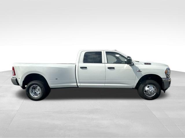 2024 RAM Ram 3500 RAM 3500 TRADESMAN CREW CAB 4X4 8 BOX