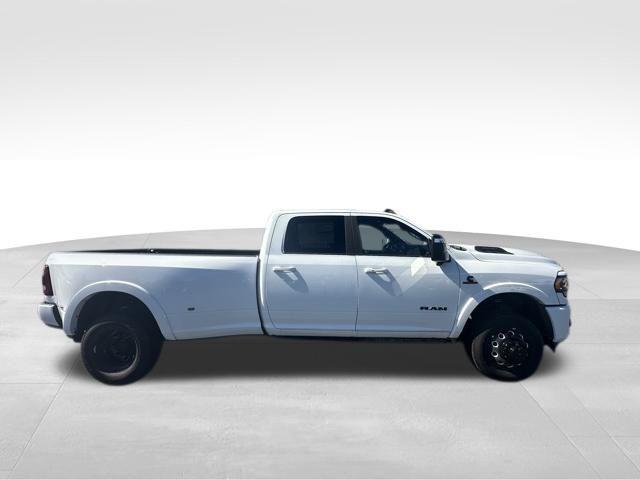 2024 RAM Ram 3500 RAM 3500 LIMITED CREW CAB 4X4 8 BOX