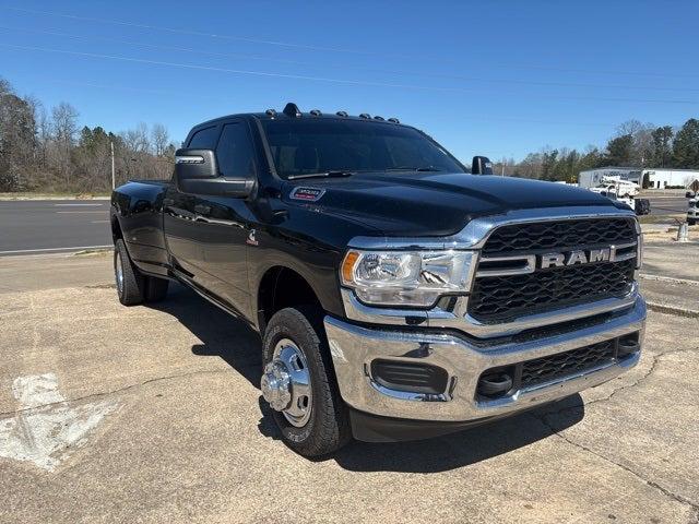 2024 RAM Ram 3500 RAM 3500 TRADESMAN CREW CAB 4X4 8 BOX