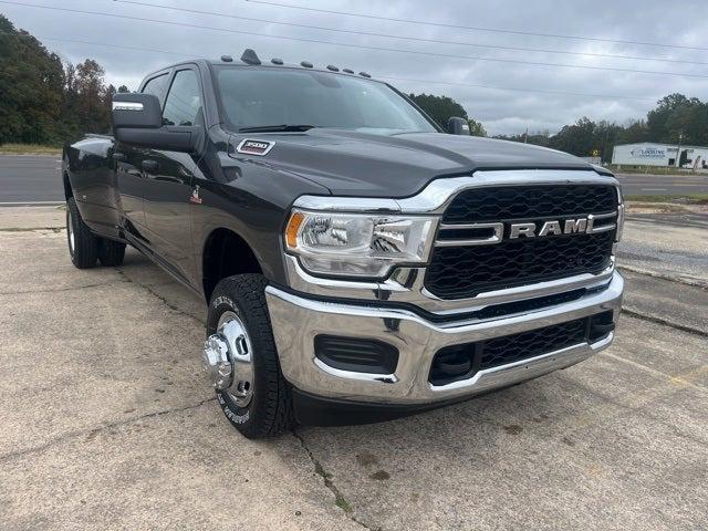 2024 RAM Ram 3500 RAM 3500 TRADESMAN CREW CAB 4X4 8 BOX