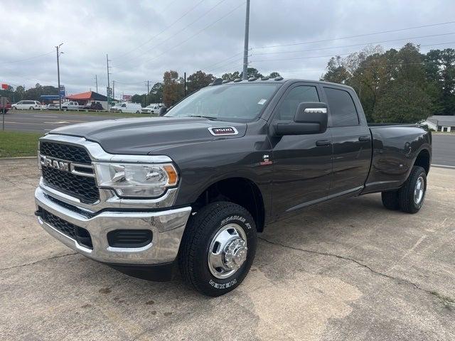 2024 RAM Ram 3500 RAM 3500 TRADESMAN CREW CAB 4X4 8 BOX