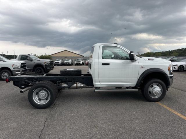 2024 RAM Ram 5500 Chassis Cab RAM 5500 TRADESMAN CHASSIS REGULAR CAB 4X4 60 CA