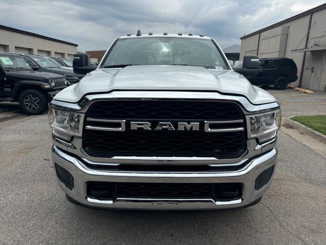 2024 RAM Ram 3500 RAM 3500 TRADESMAN CREW CAB 4X4 8 BOX