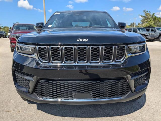 2024 Jeep Grand Cherokee GRAND CHEROKEE LAREDO X 4X4