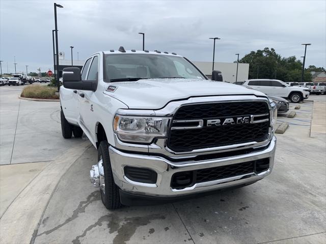 2024 RAM Ram 3500 RAM 3500 TRADESMAN CREW CAB 4X4 8 BOX