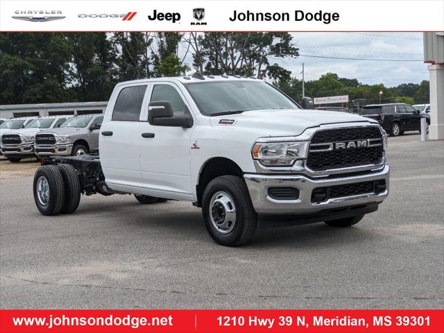 2024 RAM Ram 3500 Chassis Cab RAM 3500 TRADESMAN CREW CAB CHASSIS 4X4 60 CA