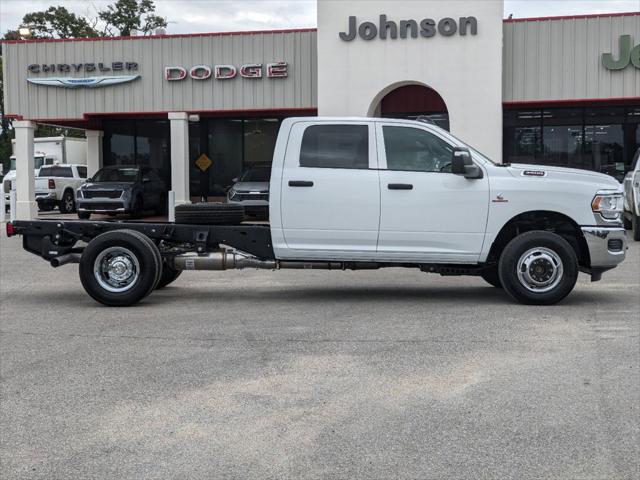 2024 RAM Ram 3500 Chassis Cab RAM 3500 TRADESMAN CREW CAB CHASSIS 4X4 60 CA
