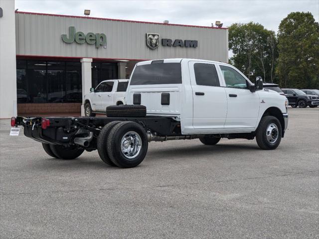 2024 RAM Ram 3500 Chassis Cab RAM 3500 TRADESMAN CREW CAB CHASSIS 4X4 60 CA