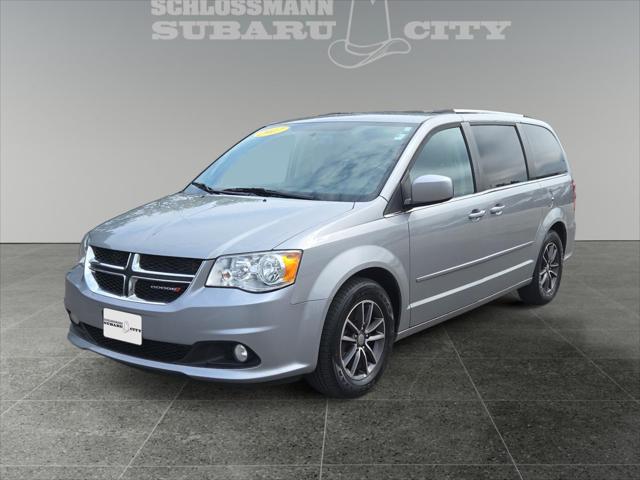2017 Dodge Grand Caravan SXT for sale in Milwaukee, WI