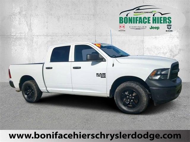 2022 RAM 1500 Classic Tradesman Crew Cab 4x4 57 Box