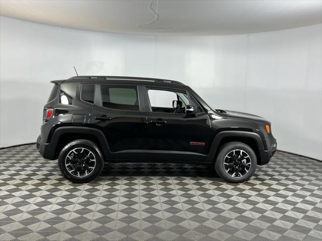 2023 Jeep Renegade Trailhawk 4x4