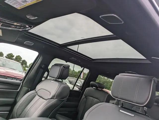2024 Jeep Grand Wagoneer L Series II 4x4