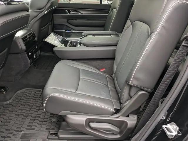2024 Jeep Grand Wagoneer L Series II 4x4