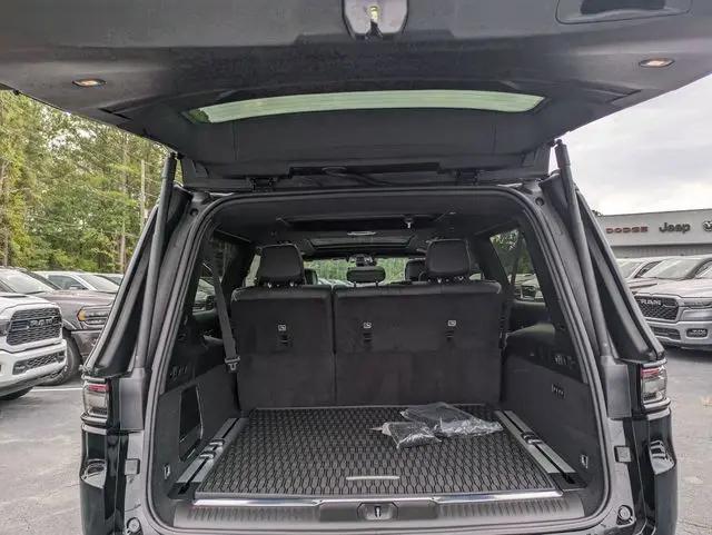 2024 Jeep Grand Wagoneer L Series II 4x4