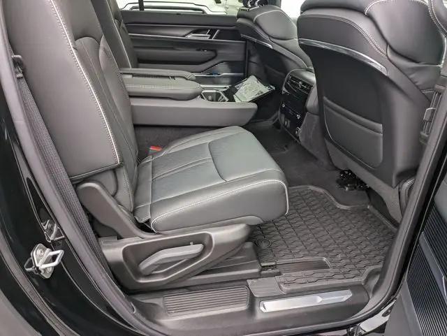 2024 Jeep Grand Wagoneer L Series II 4x4