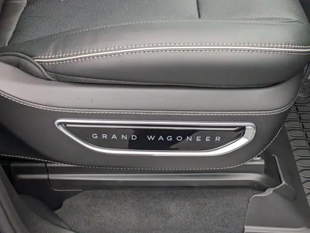 2024 Jeep Grand Wagoneer L Series II 4x4